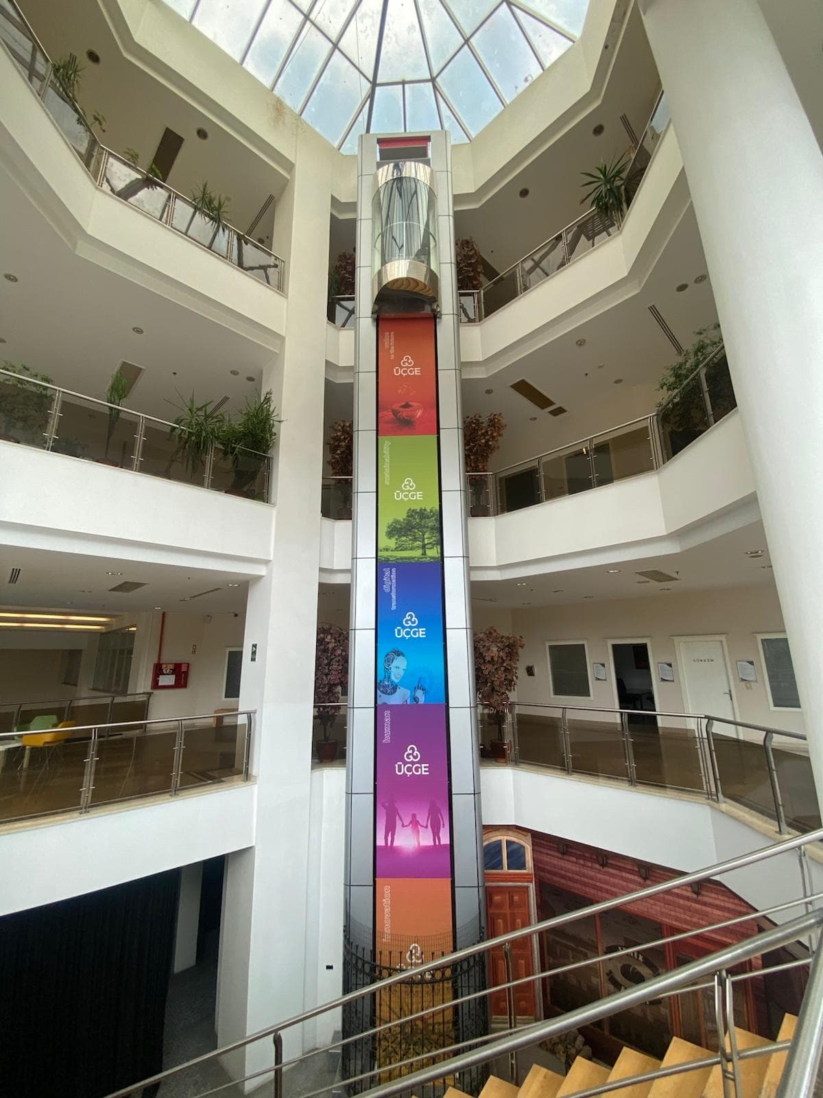 baskılı asansör perdesi